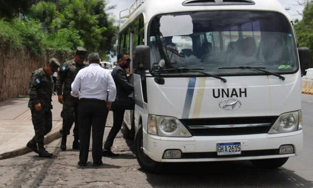 Universitarios de la UNAH tendrán transporte gratuito en varias rutas del Distrito Central