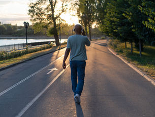 WALKING VS. CYCLING: WHAT IS BETTER FOR YOUR HEALTH & WHY CHOOSE CASMIR SPORTSWEAR