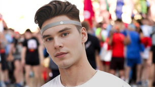SWEAT IN STYLE: WHY HEADBANDS ARE A RUNNER'S BEST FRIEND