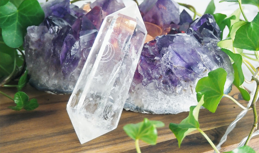 Bergkristall mit Gravur