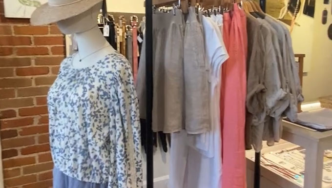 Boutique in Old Colorado City offering women’s fashion, accessories, whimsical gifts and decorative items.