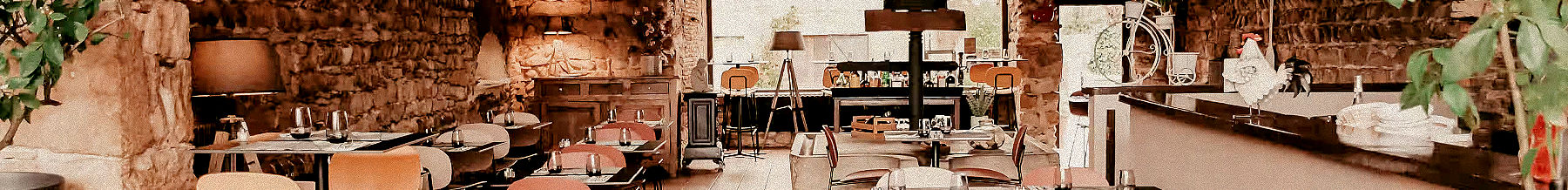 restaurant-salle-ambiance_edited_edited_