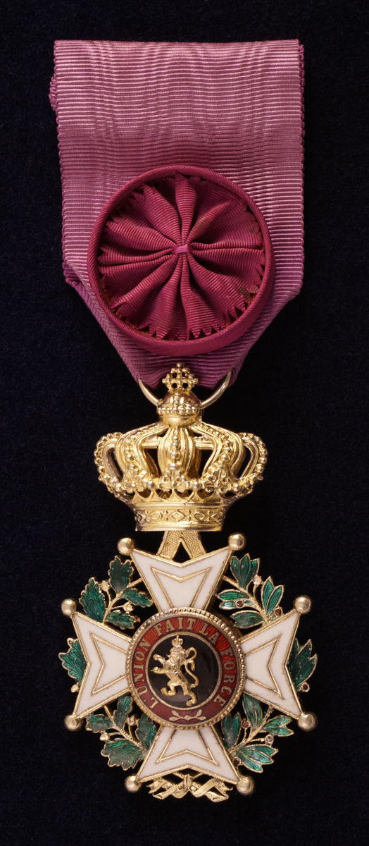 Thumbnail: Order of Leopold I. Officer. (French version). Presentation case.