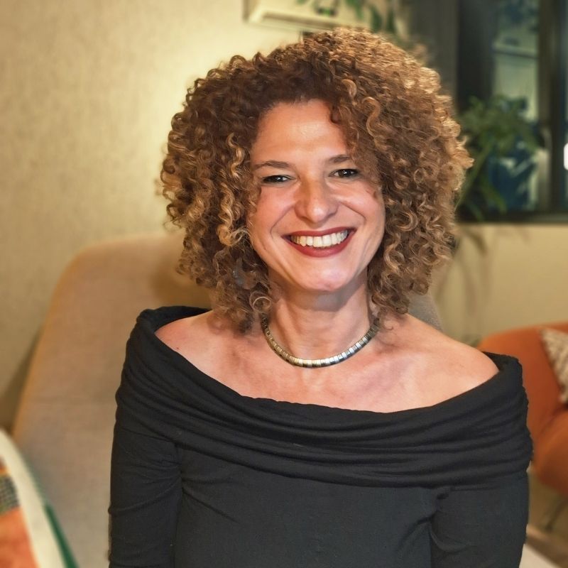 Luciana Ximenez.jpg