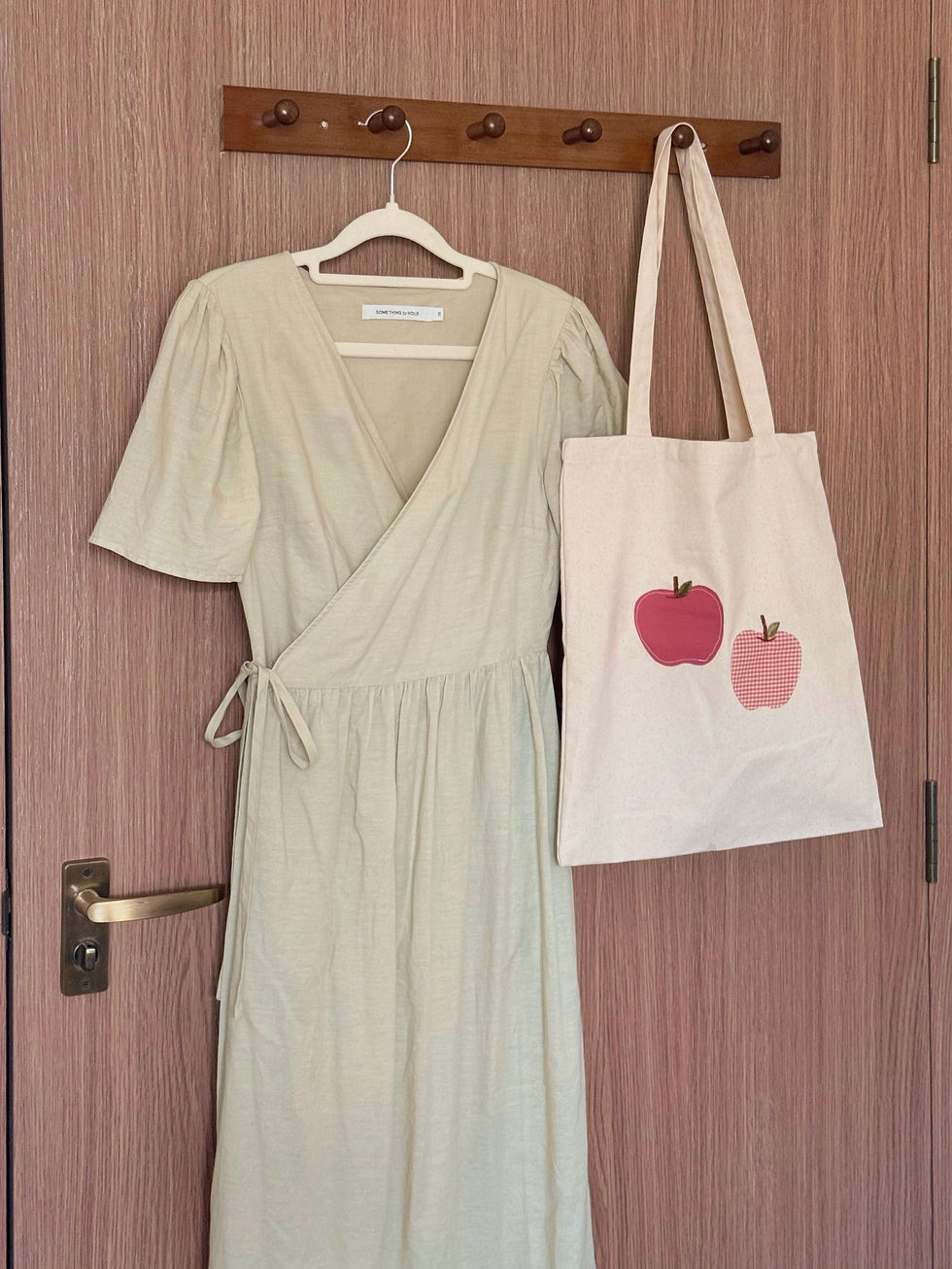 Thumbnail: Apple Appliqué Tote