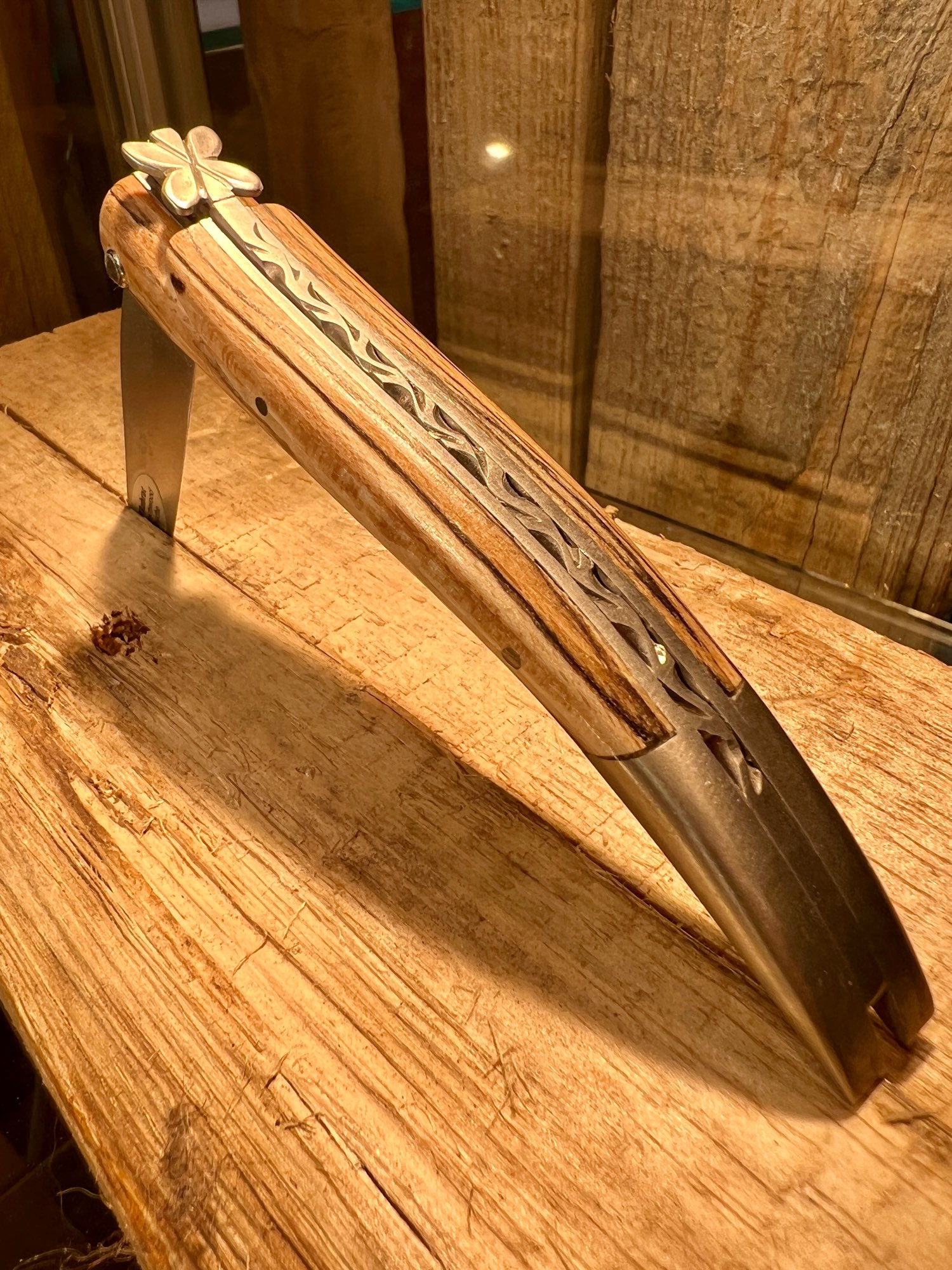 Laguiole Aubracien  en hêtre d’Aubrac