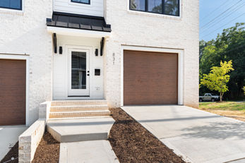 831 West Markham Avenue Entrance