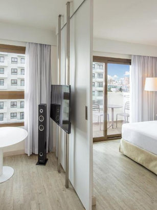 ocean-house-hotel-rooms.jpg