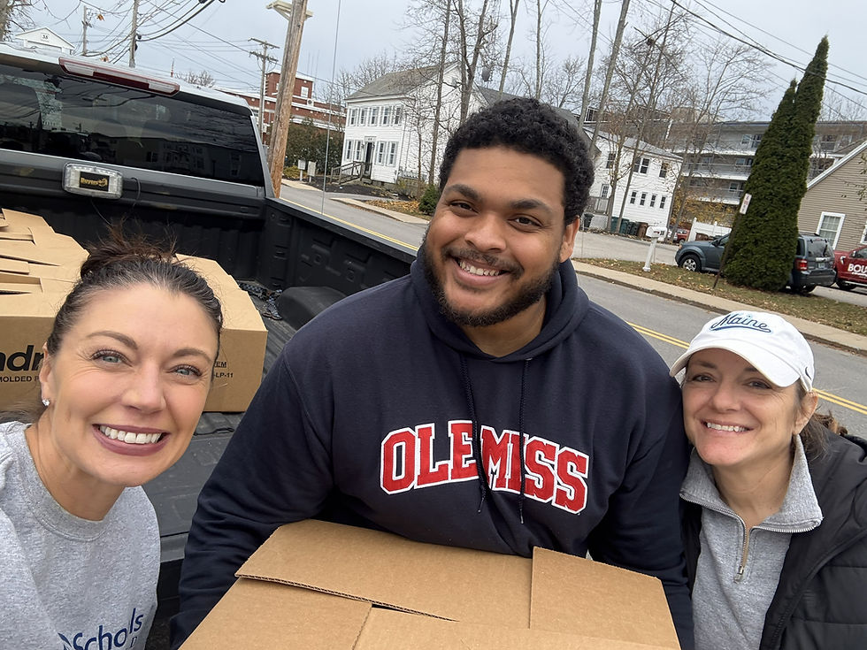 📰BIDDEFORD | The Spirit of the Season: BHS Students Support 103 Families for Thanksgiving