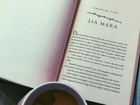 A Heart so Fierce and Broken (Cursebreaker #2) - Review