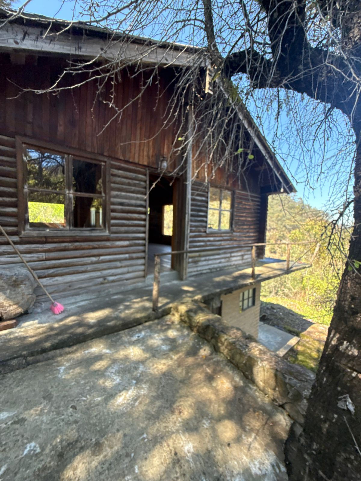 TERRENO EN VENTA CON CABAÑA EN MINERAL DEL CHICO - HIDALGO