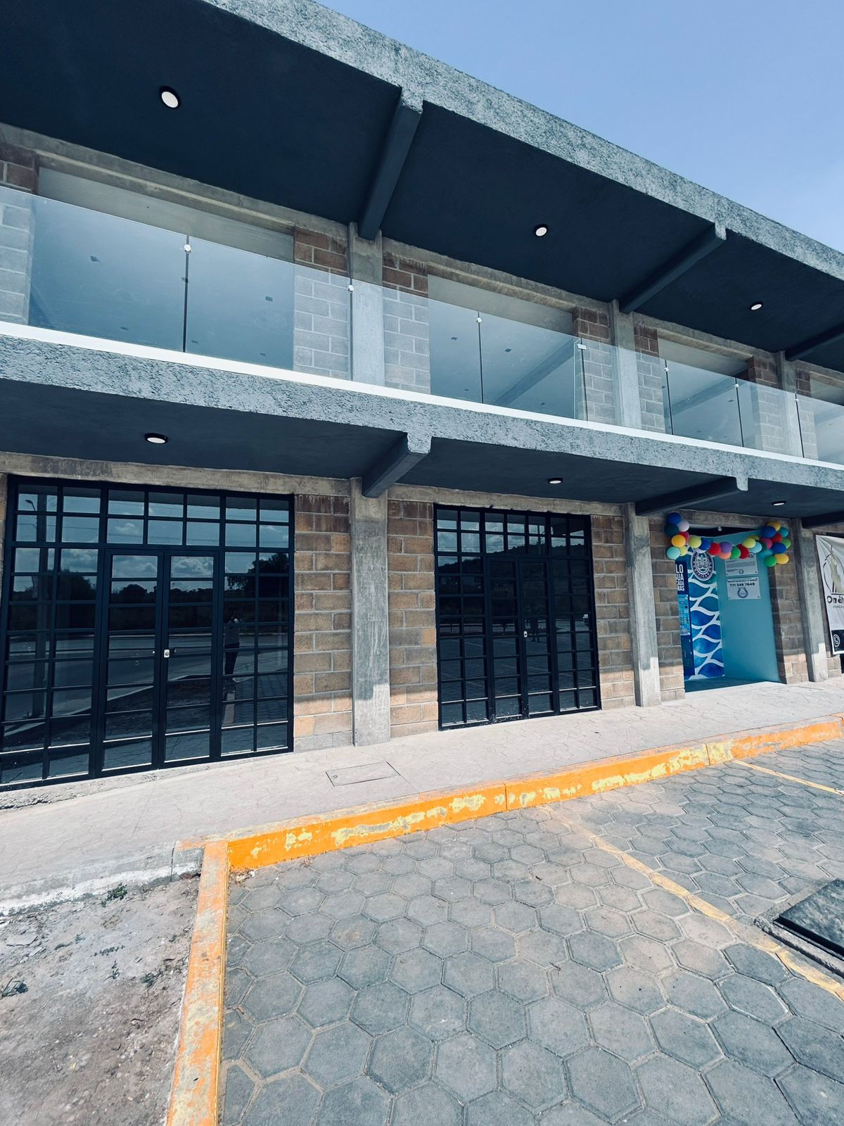 LOCALES EN RENTA, PLAZA JIREM, LA PALMA