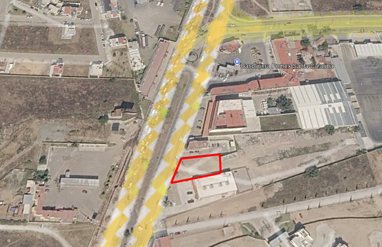 TERRENO COMERCIAL EN RENTA EN BLVD SANTA CATARINA