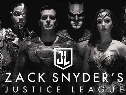 Assistindo Zack Snyder's Justice League (2021)