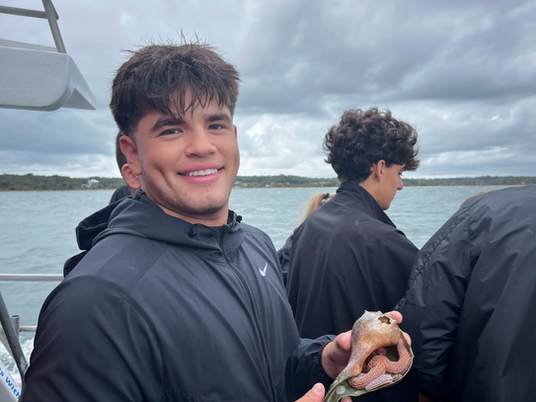 Marine Bio Visits WHOI