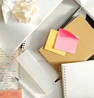 notes et carnets pour les préparatifs d'un mariage