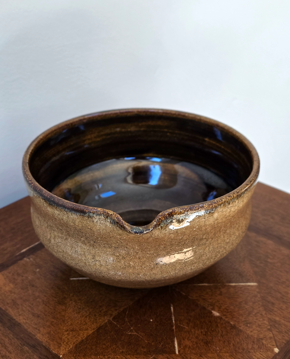 Thumbnail: Brown Crackled Matcha Bowl