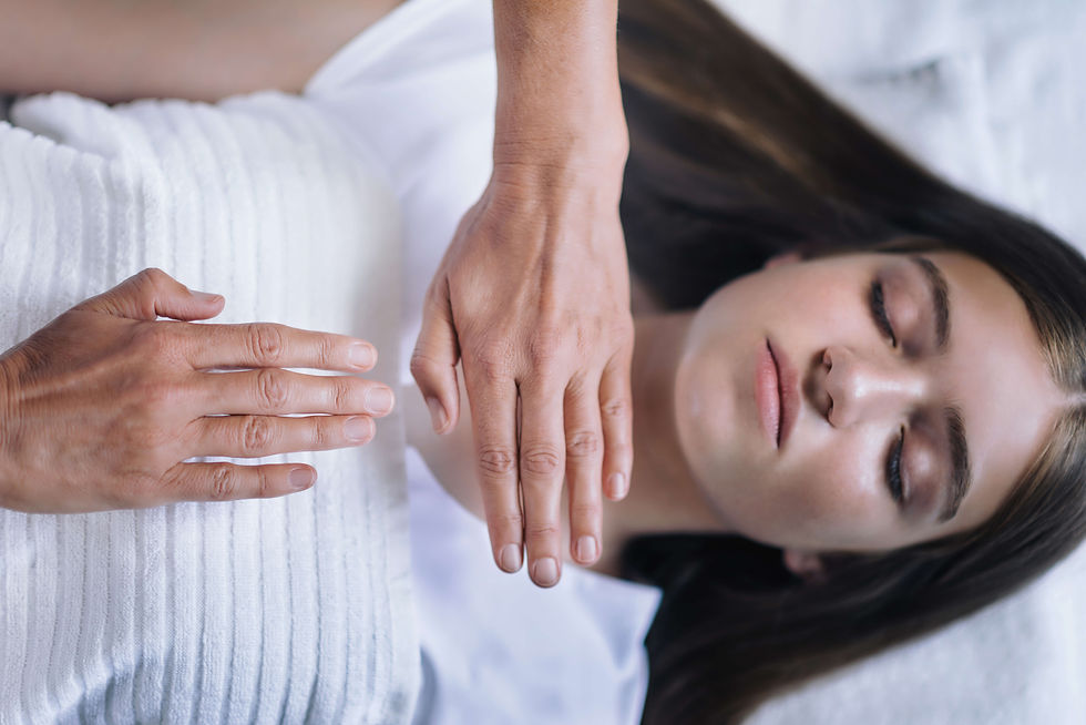 Sanfte Reiki Anwendung zur Energiearbeit und inneren Balance in Tulln, Niederösterreich