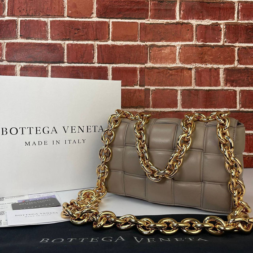 Thumbnail: Veneta Padded Chain