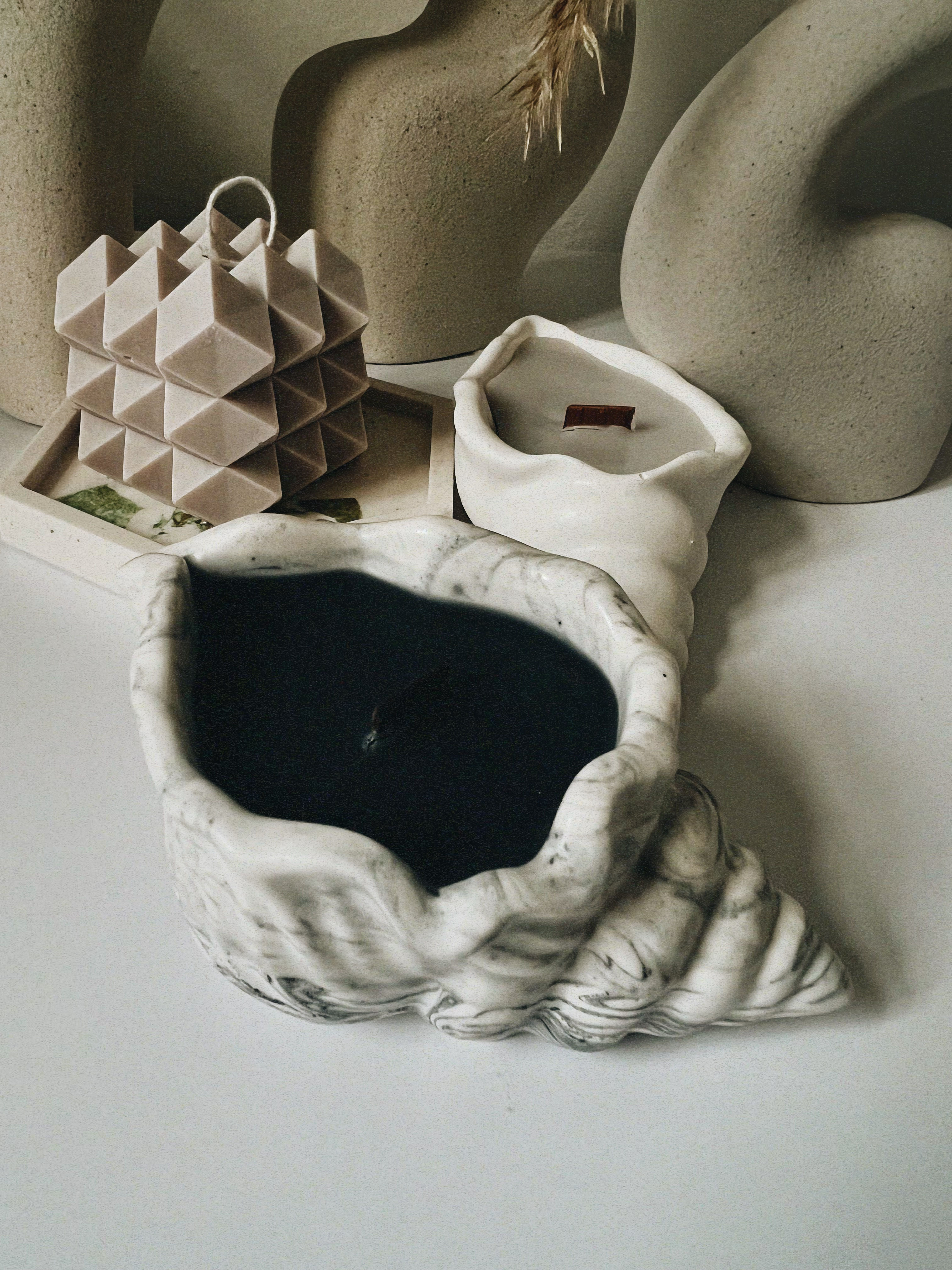 MUŠLE MALÁ VONNÁ SVÍČKA V NÁDOBĚ SÓJOVÝ VOSK