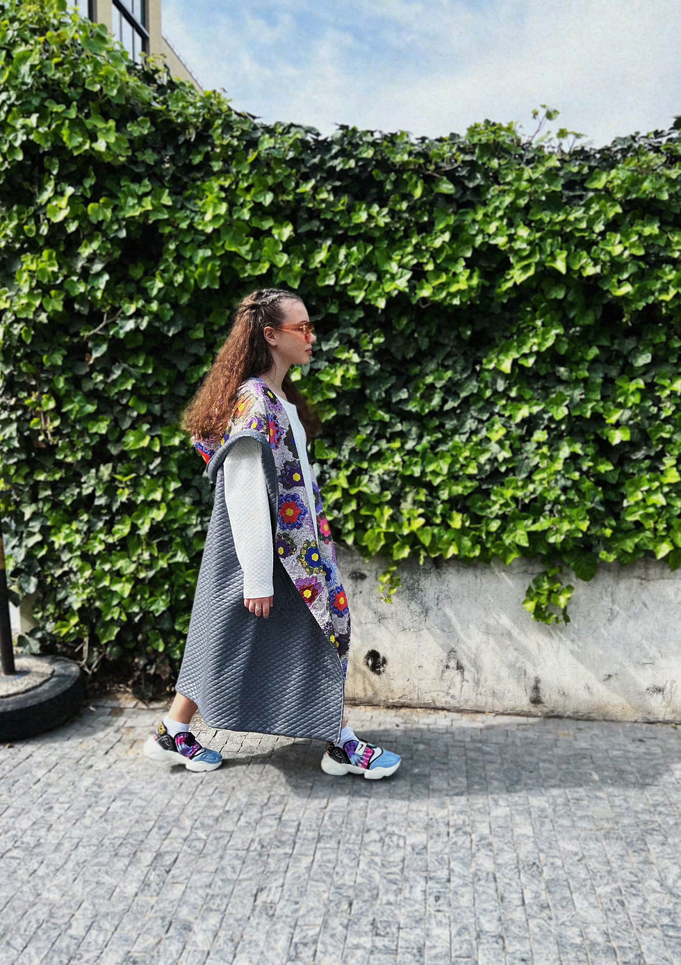 Thumbnail: VEST LONG GREY/FLORAL MANDALA
