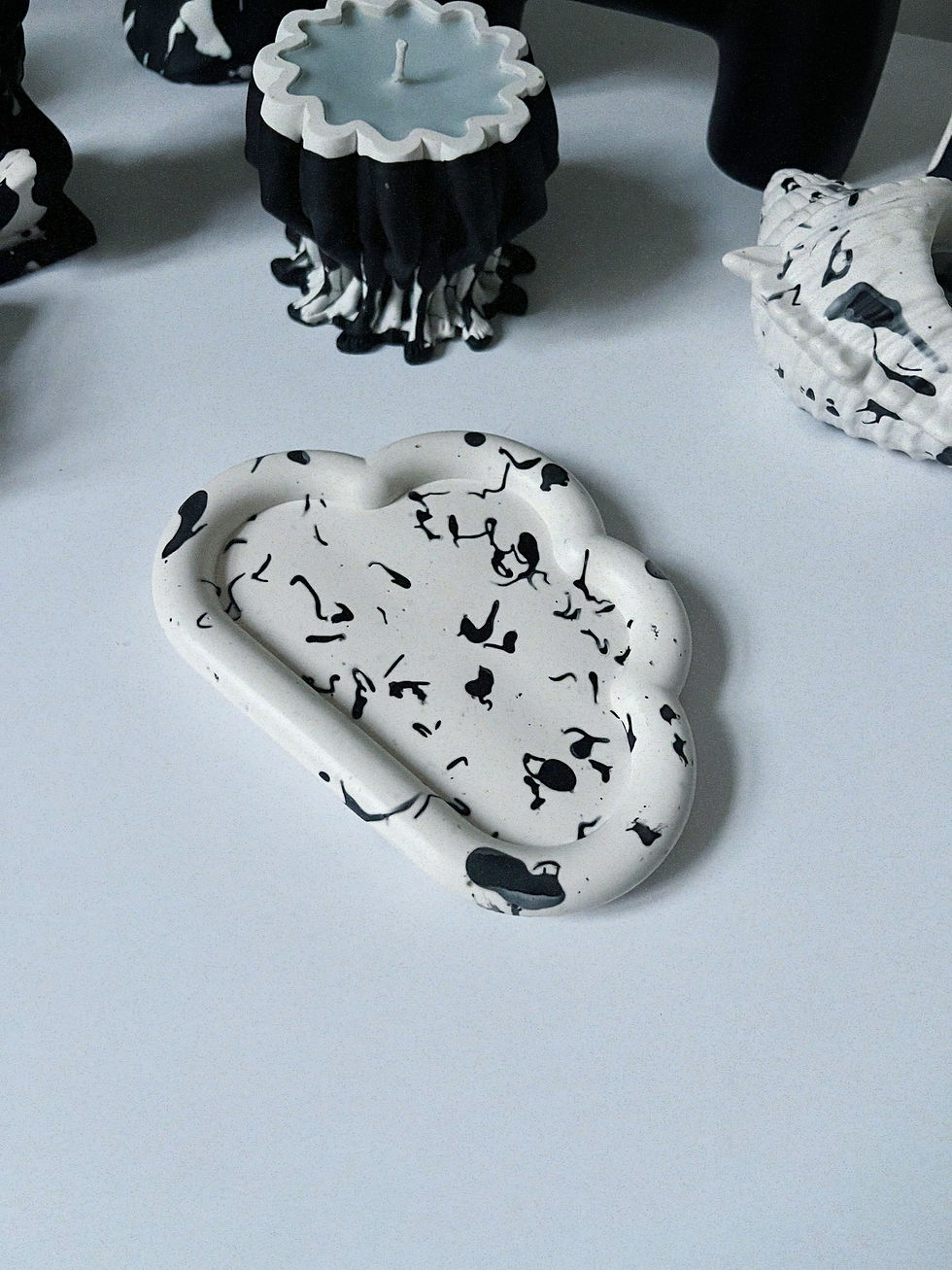 Thumbnail: CLOUD TREY MILKY WITH BLACK SPLASHES