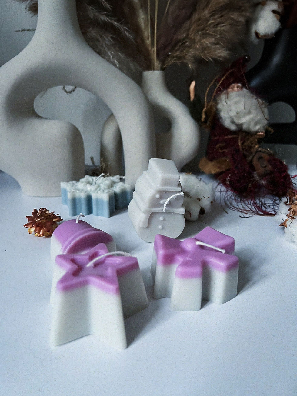 Thumbnail: SET OF 4 SMALL CHRISTMAS MOTIV CANDLES SOY-COCONUT WAX