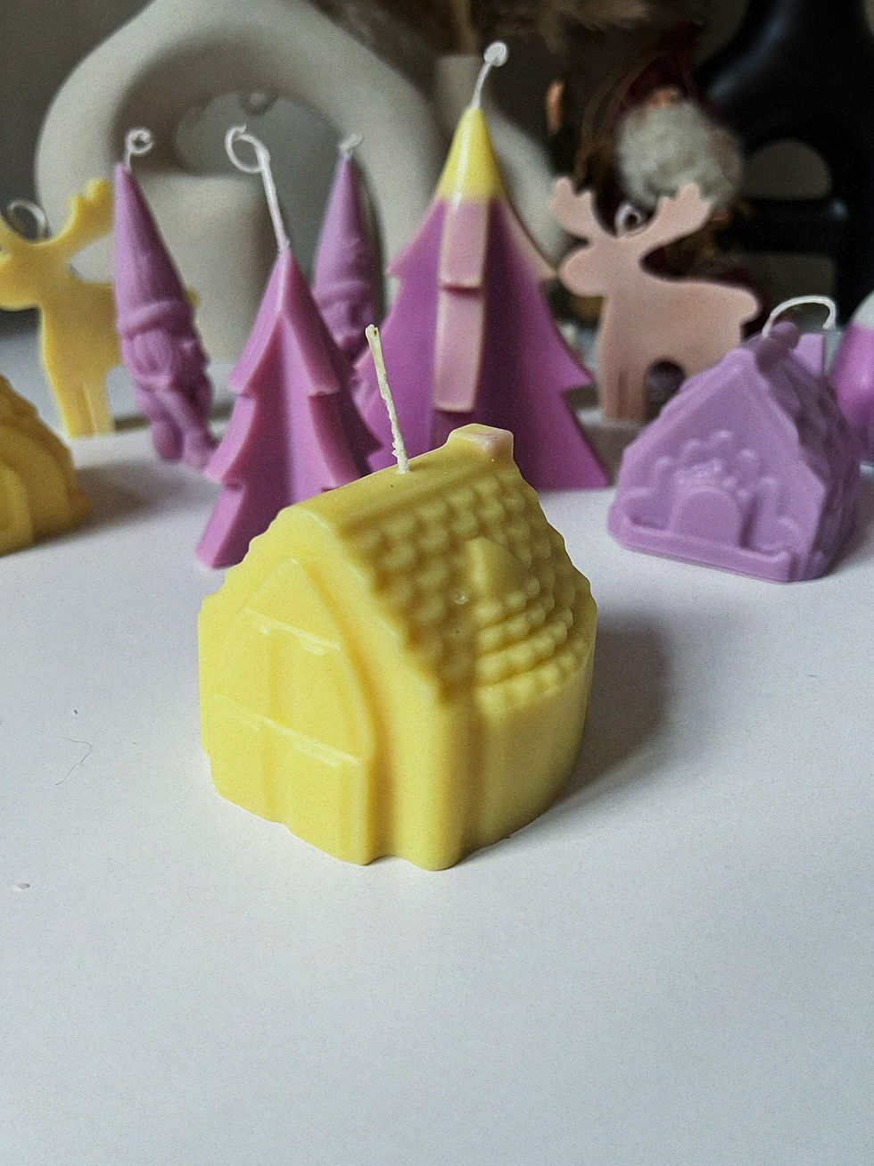 Прев'ю: HOUSE  CANDLE SOY-COCONUT WAX