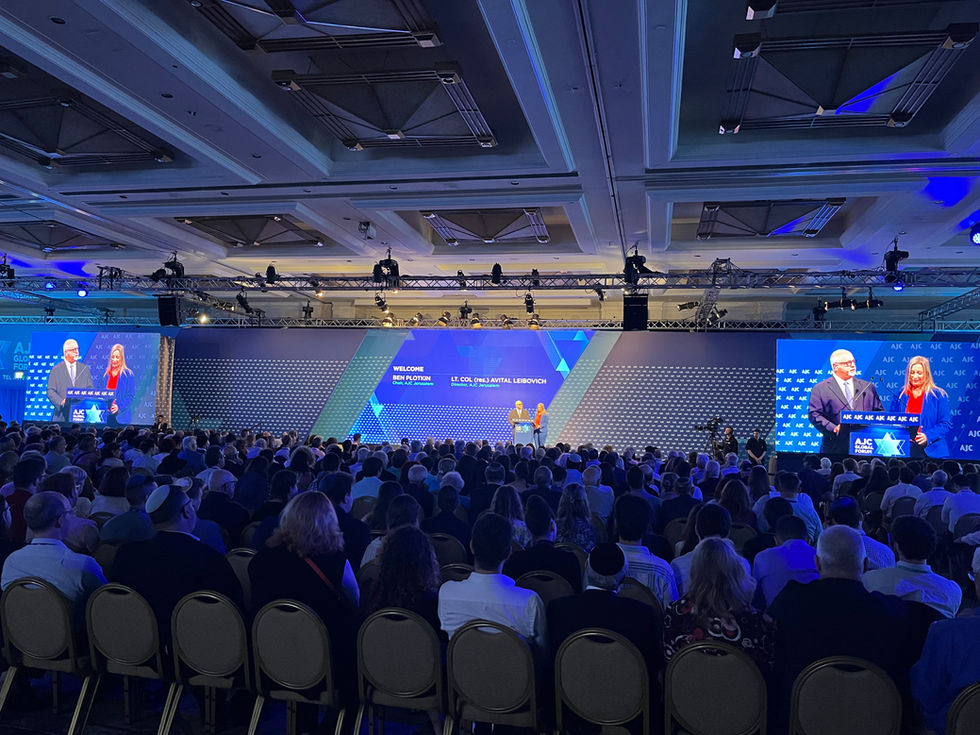 AJCGloFo23_31
