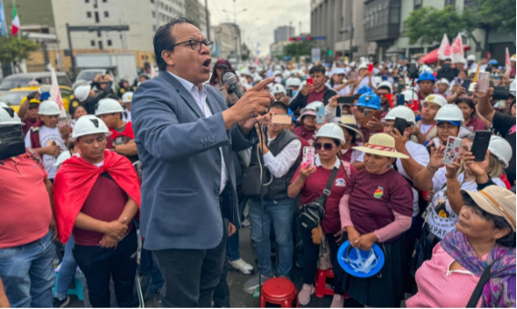 Julio Schiappa Pietra / Sánchez y la toma (por las buenas) de lima