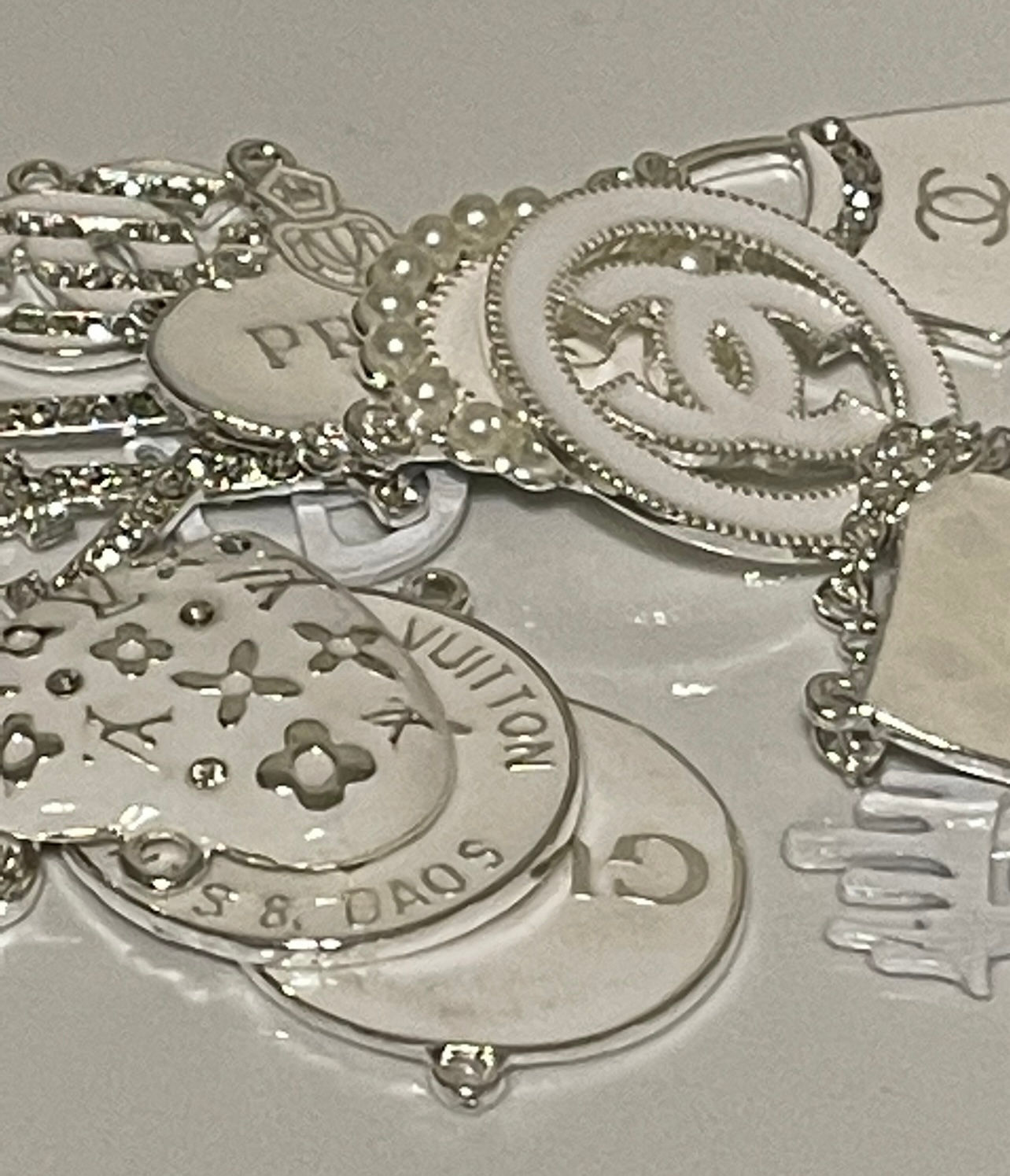 White/silver 15 for 20