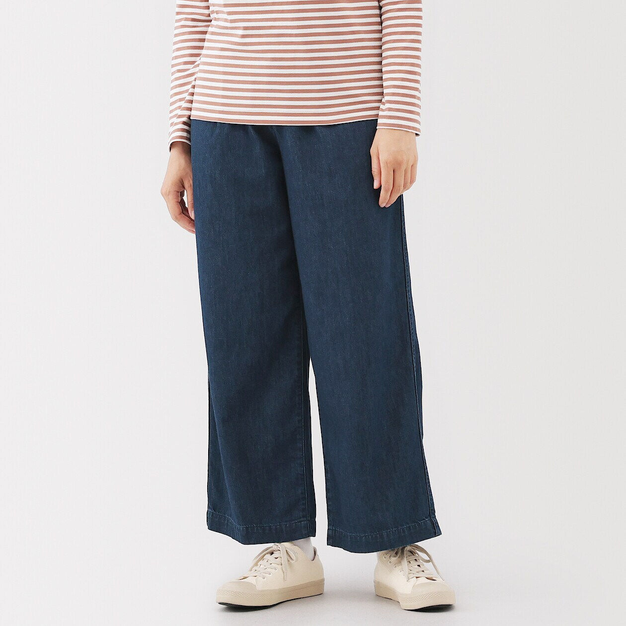 Womens Light Weight Denim Pleated Wide Pants