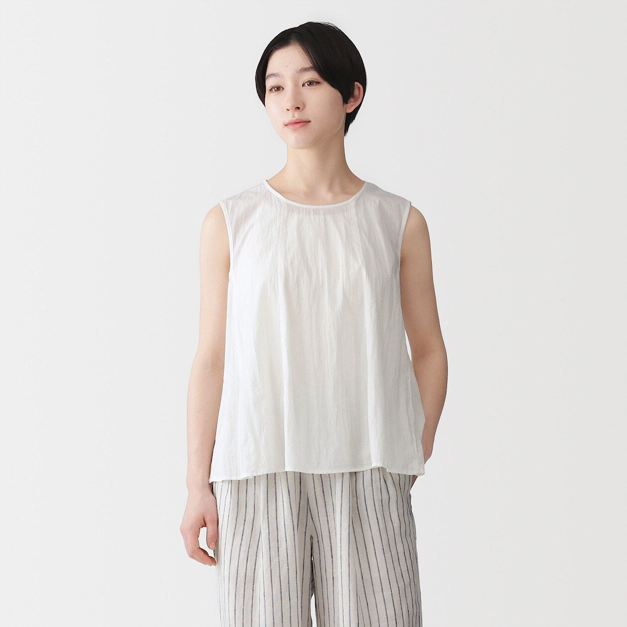 Womens Irregular Crepe Sleeveless Blouse