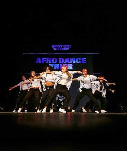 Tanzgruppe von Afrodance Trier auf der Bühne – Talent Casting 2026