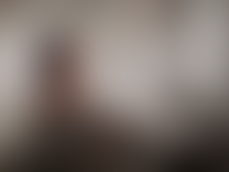 Andrea Imaginario explora sus raíces y la conexión humana en la canción ¿Qué Es Al Amor?