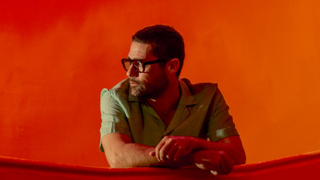 SOYLA se une a Los Daniels en 6 Gigas: una cancion sobre la desconexion fisica en medio de  un mundo hiperconectado