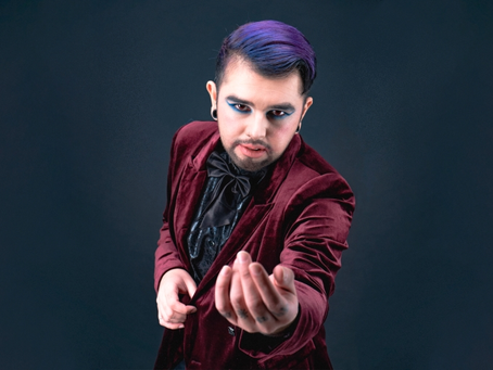 Sinchlair regresa a la escena musical con Un Circo:  combinando el cine con el horror del mundo real intensamente