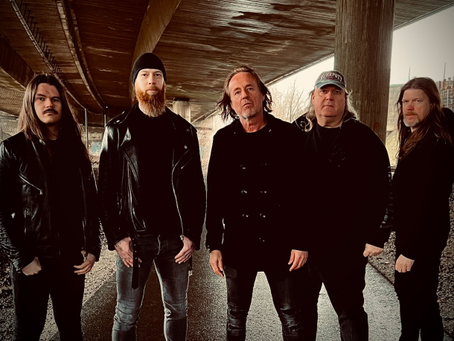 Darkness estrena su nuevo album Blood On Canvas: su disco mas furioso y lleno de ira