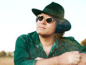 THOMAS DEED DEBUTA CON NEW STAR RISING