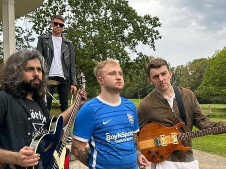 Hero: el sencillo debut con actitud de Stonebrim