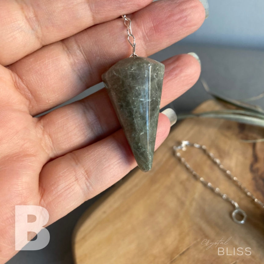 Thumbnail: Green Rutile in Quartz Pendulum