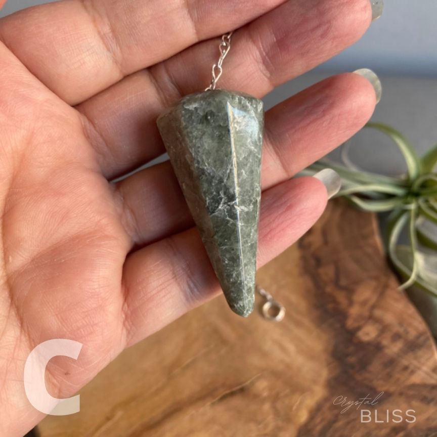 Thumbnail: Green Rutile in Quartz Pendulum