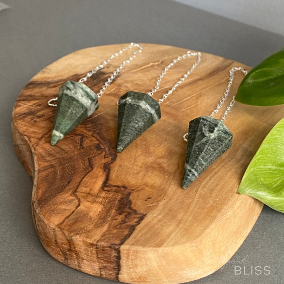 Thumbnail: Epidote Pendulum