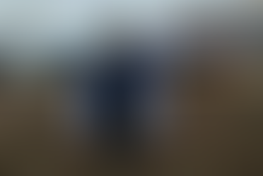 Salta juega beach voley con el mar de fondo