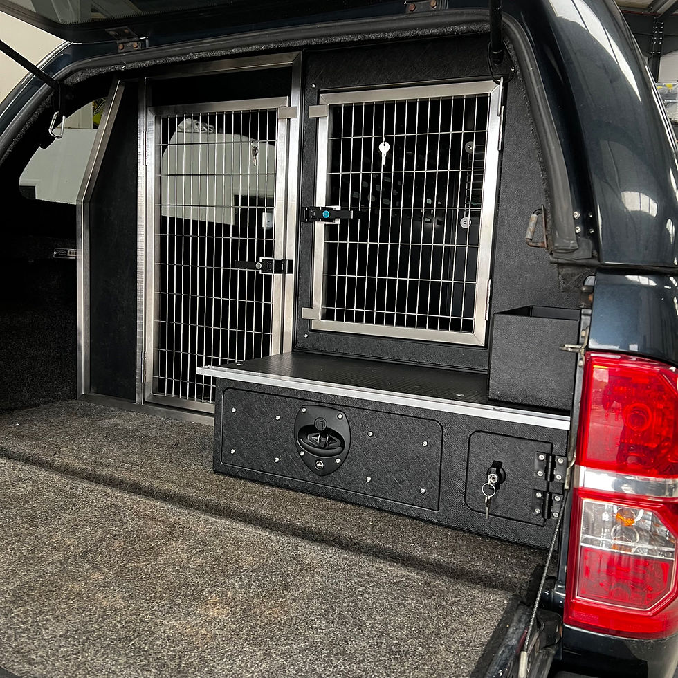 Thumbnail: Hunter Half Width Dog Box with Additional Side Gate