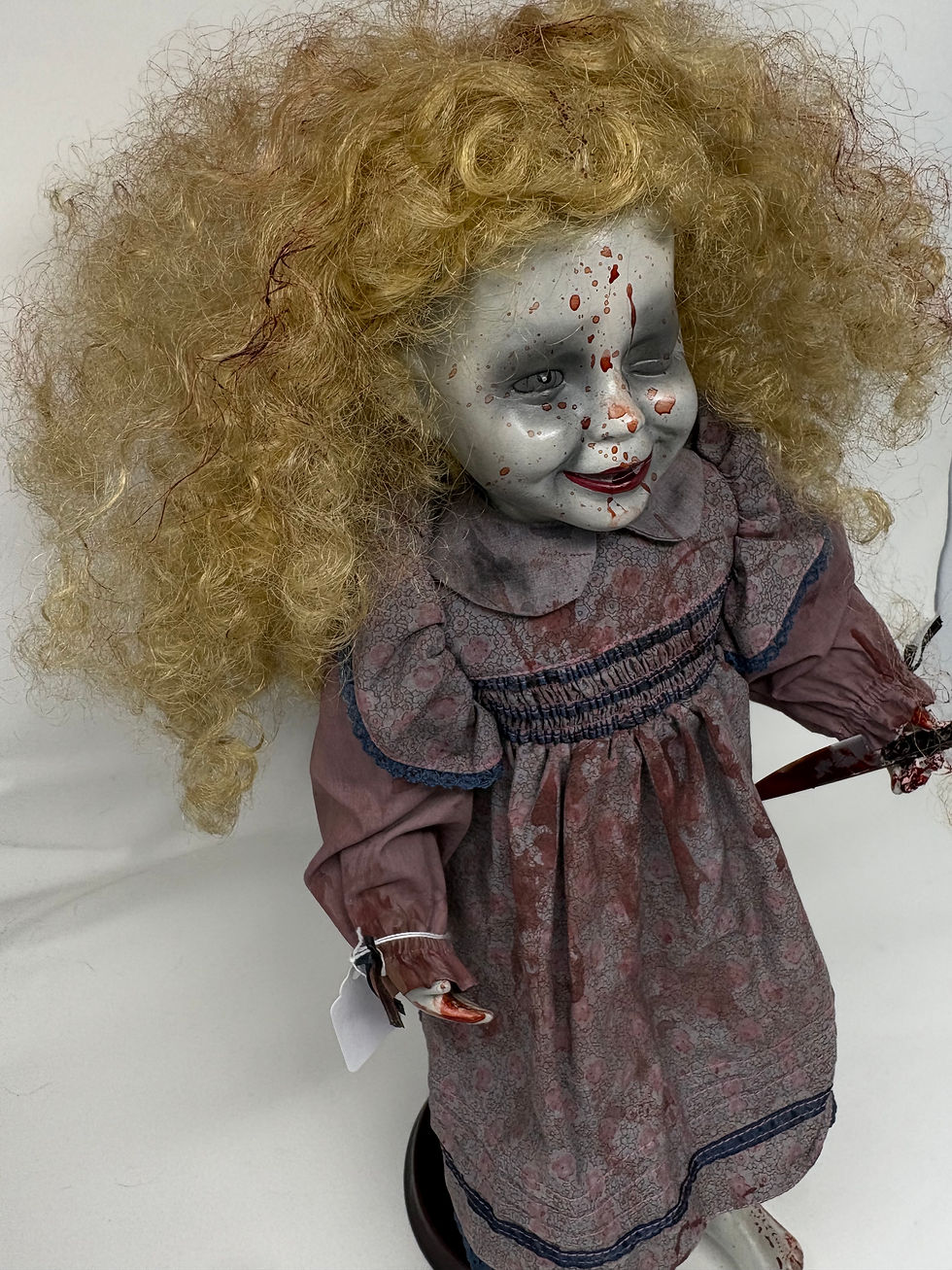Thumbnail: Creepy Eleanor