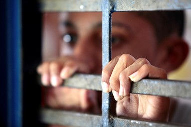 A redução da imputabilidade penal e a reforma penitenciária