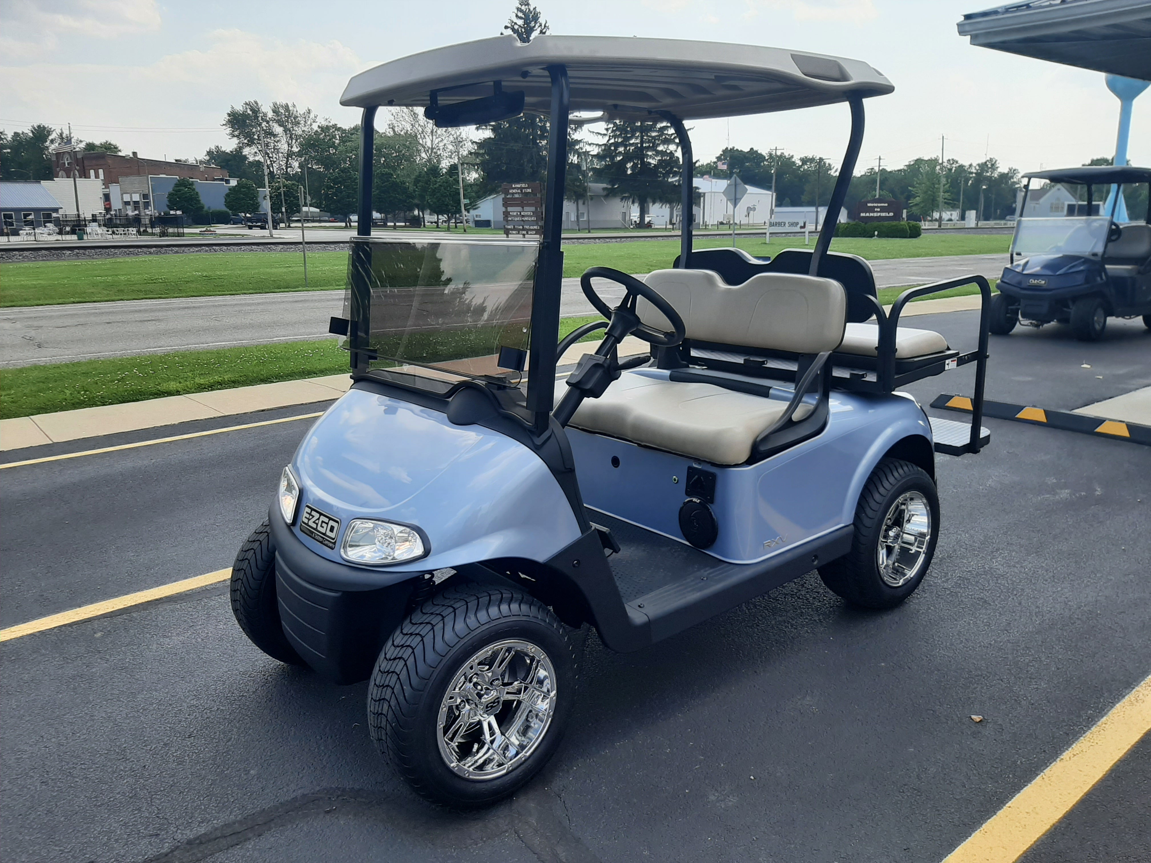 2021 EZ Go RXV 48V Street Legal 4-Seater Lithium