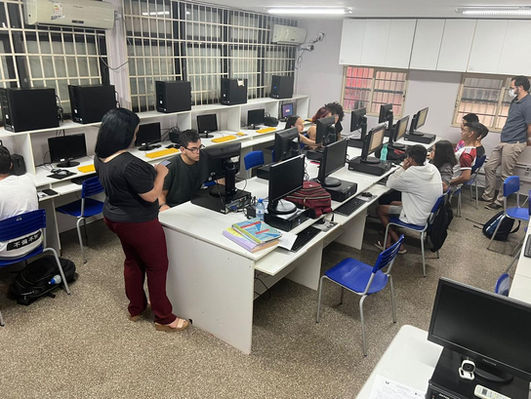 Desenvolvendo Habilidades e Perspectivas: O Compromisso do Edukhan com a Juventude