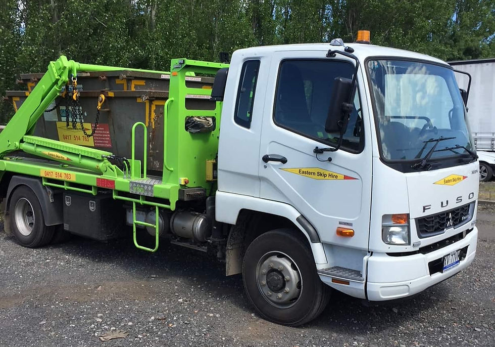 Eastern Skip Hires - skip bin delivery truck serving Melbourne East and Knox and Maroondah